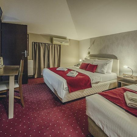Hotel Bell Leskovac  Exteriér fotografie