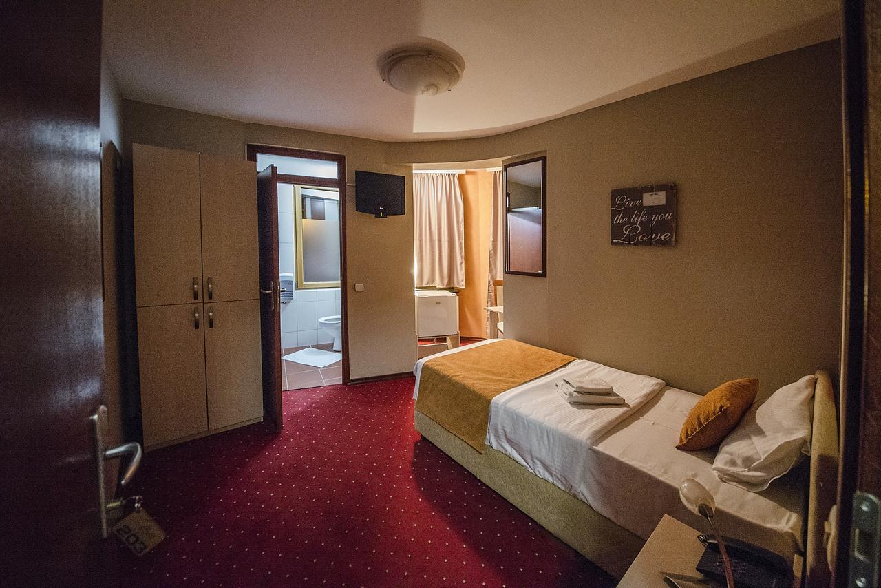 Hotel Bell Leskovac  Exteriér fotografie