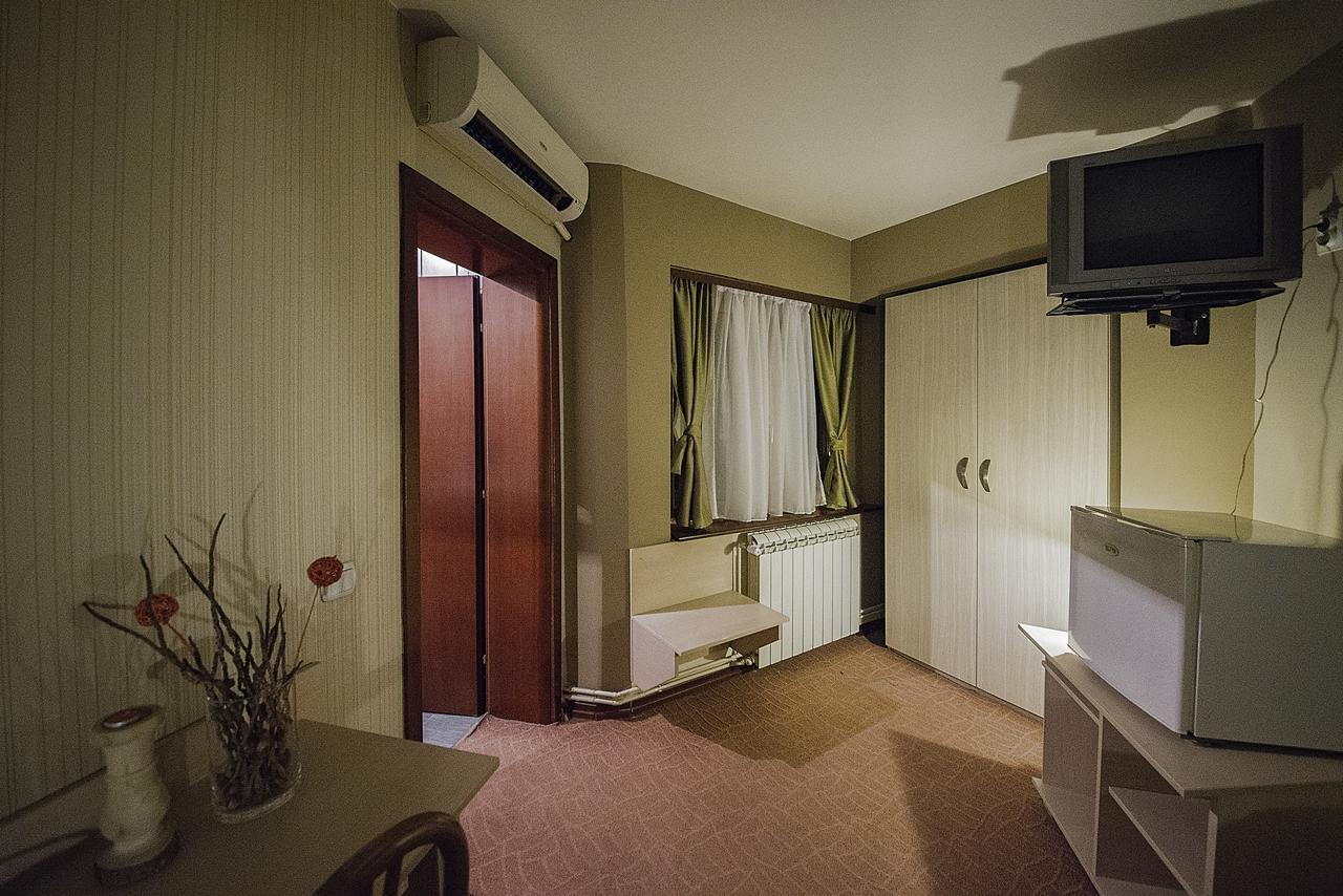 Hotel Bell Leskovac  Exteriér fotografie