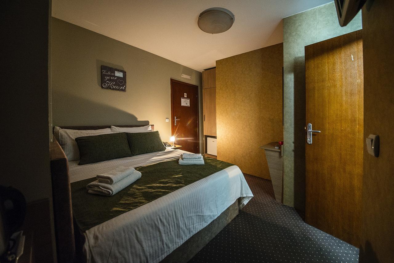 Hotel Bell Leskovac  Exteriér fotografie