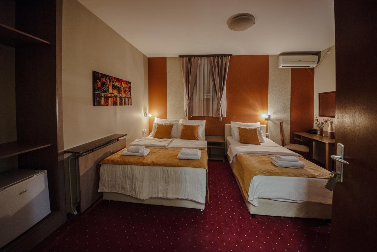 Hotel Bell Leskovac  Exteriér fotografie