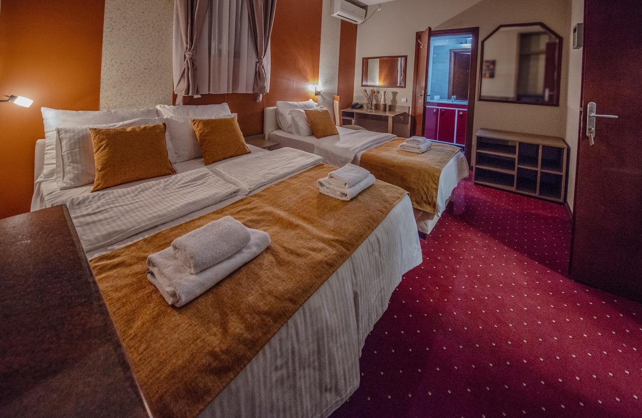 Hotel Bell Leskovac  Exteriér fotografie